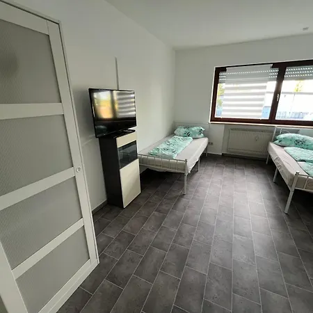 Monteurzimmer 1, Wuerzburg, Gerbrunn, Gemeinschaft Kueche, Wc, Dusche *