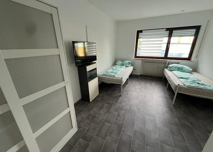 Monteurzimmer 1, Wuerzburg, Gerbrunn, Gemeinschaft Kueche, Wc, Dusche *